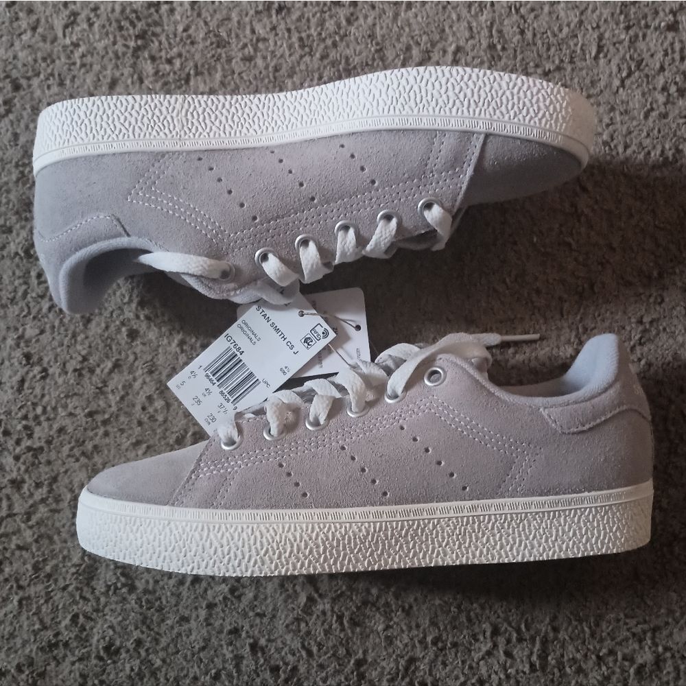 Adidas Stan Smith CS J Gray Suede Kids Size 5 BRAND NEW WITH TAGS NO BOX